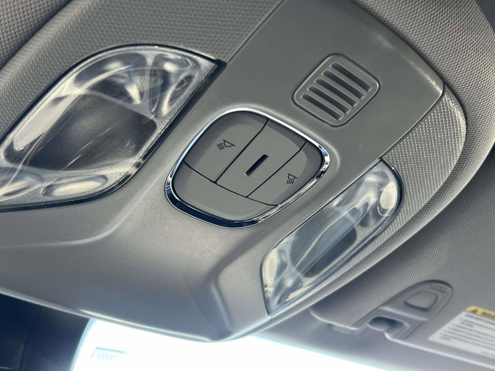 Used 2022 Jeep Compass Latitude AWD/4WD image 11