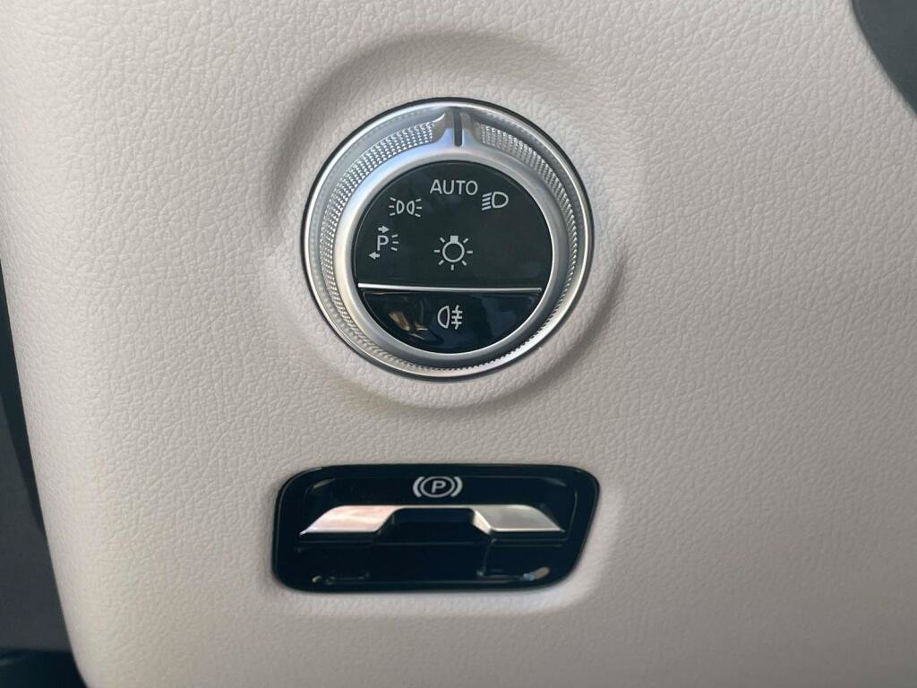 New 2026 Mercedes-Benz C 300 4MATIC Sedan image 31