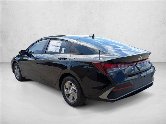 New 2026 Hyundai Elantra SE FWD image 9
