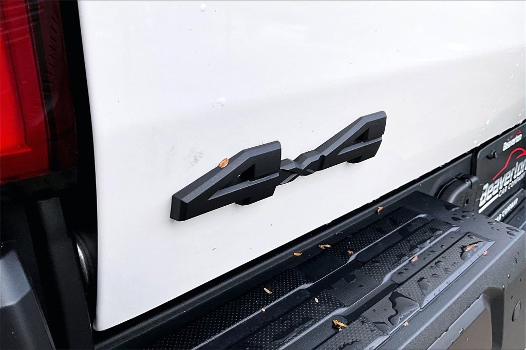 Used 2025 Toyota Tacoma SR image 11