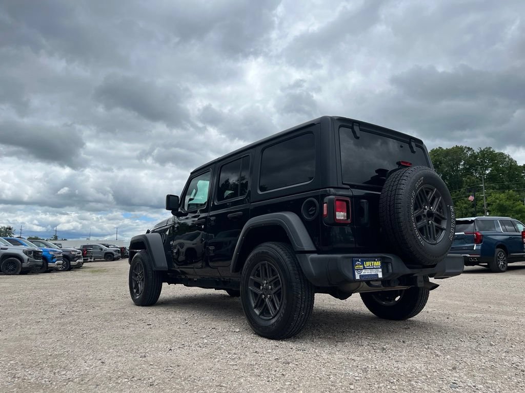 Used 2024 Jeep Wrangler Unlimited Sport AWD/4WD image 6