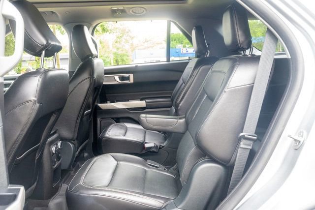 Used 2021 Ford Explorer Limited w/ Hybrid Equipment Group 310A AWD/4WD image 49