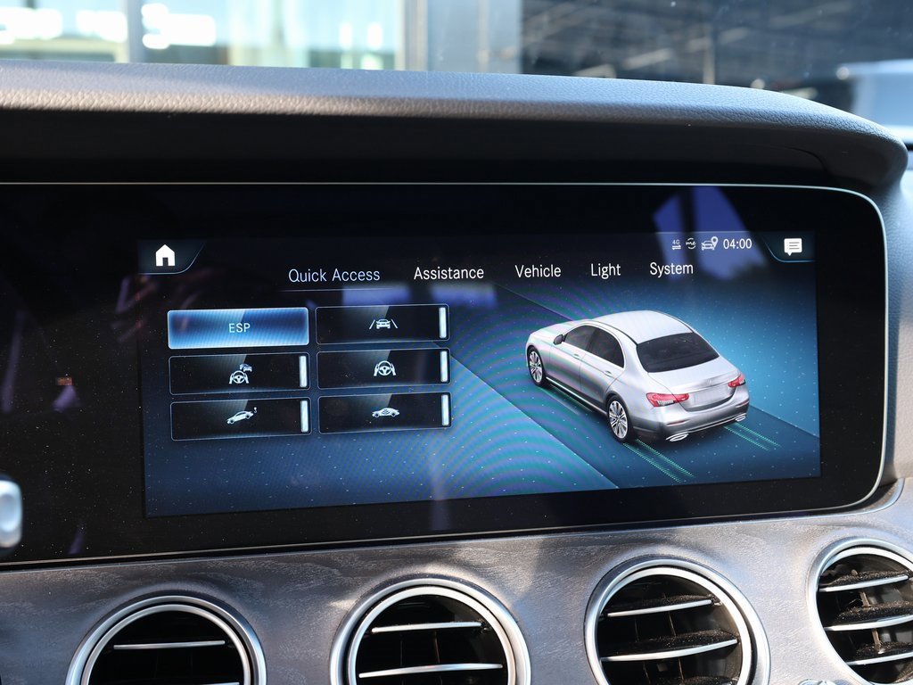 Used 2022 Mercedes-Benz E 350 Sedan w/ Driver Assistance Package image 32