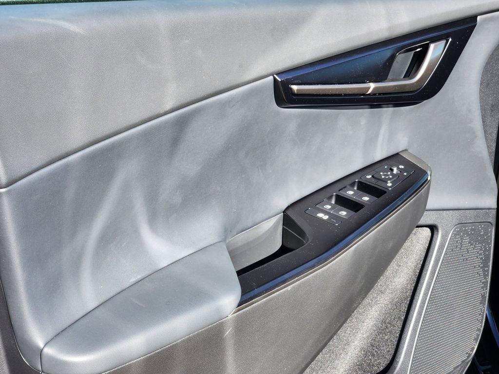 New 2025 Kia EV6 Light w/ Light LR Technology Package image 6
