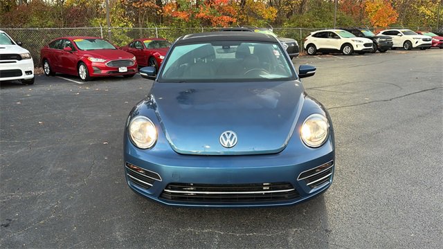 Used 2019 Volkswagen Beetle 2.0T SE image 9