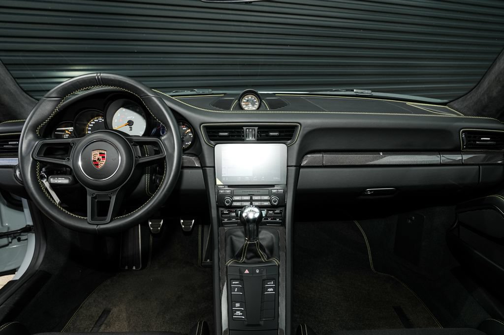 Certified 2018 Porsche 911 GT3 RWD image 28