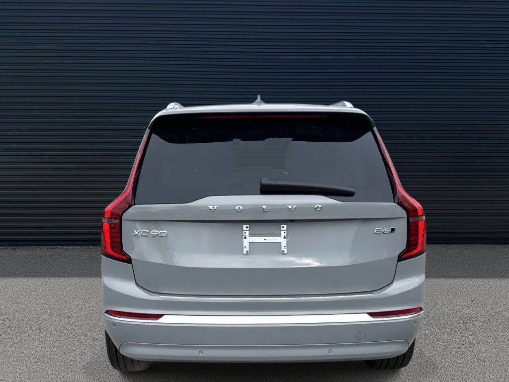 Certified 2026 Volvo XC90 B6 Plus w/ Protection Package Premier AWD/4WD image 6