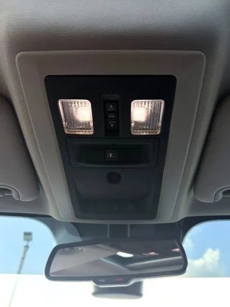 Used 2017 RAM 1500 Laramie w/ Convenience Group AWD/4WD image 39