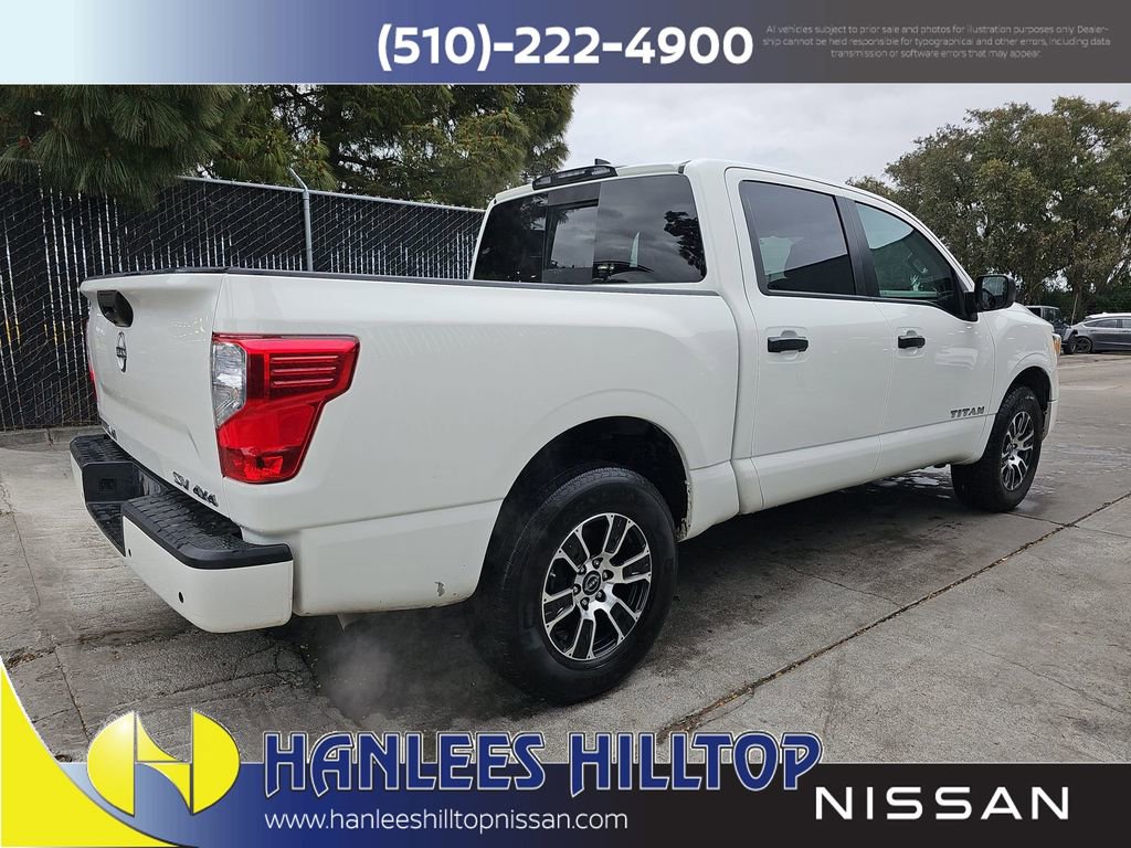 Used 2023 Nissan Titan SV image 31