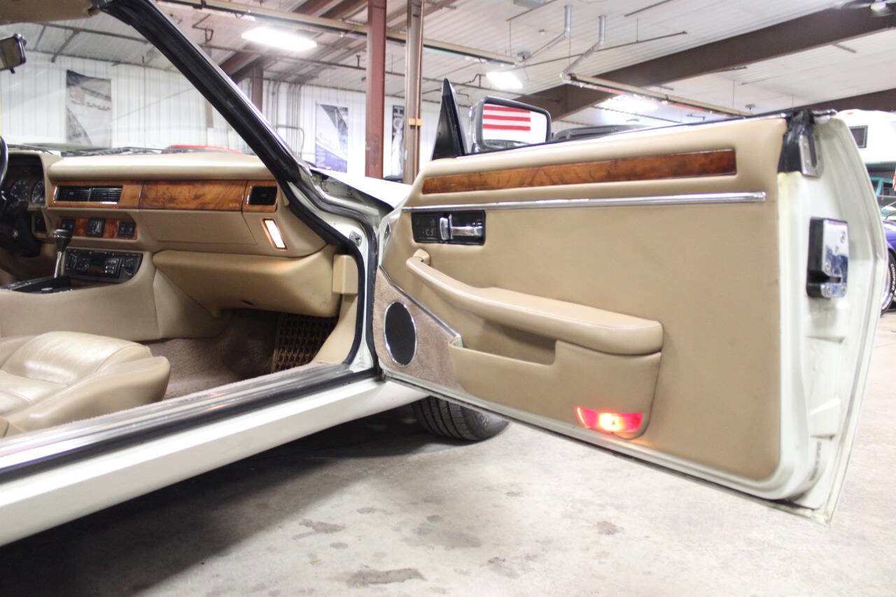 Used 1995 Jaguar XJS 4.0 Convertible image 35