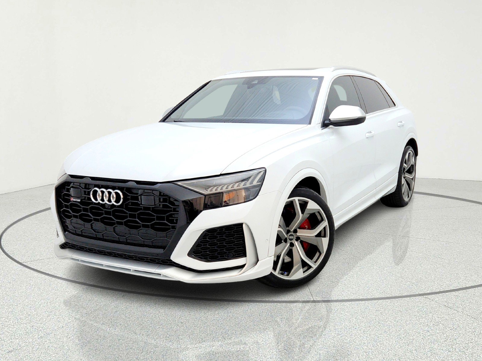 Used 2022 Audi RS Q8 w/ Luxury Package image 2