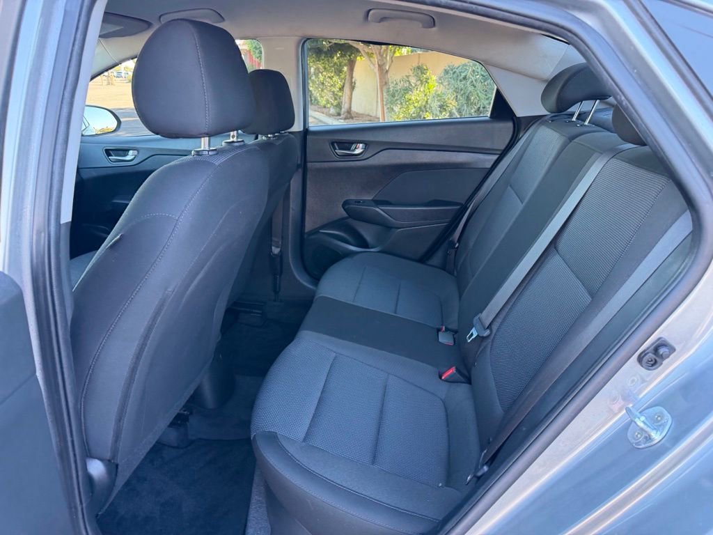 Used 2021 Hyundai Accent SE image 21