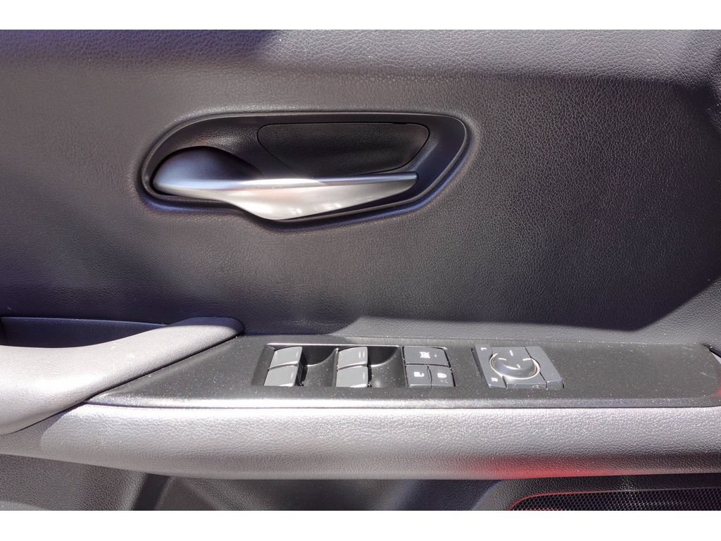 Used 2019 Lexus UX 200 w/ Premium Package FWD image 13