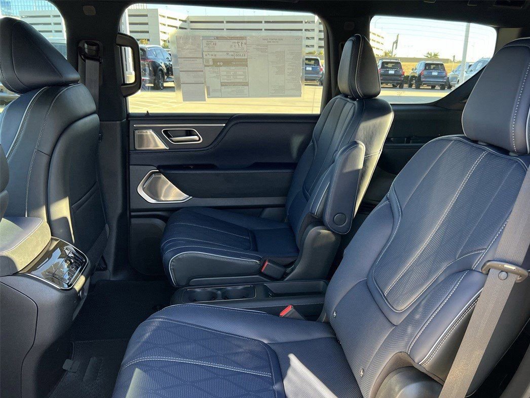 New 2026 INFINITI QX80 4WD image 27