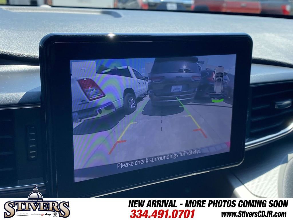 Used 2021 Ford Explorer XLT w/ Equipment Group 202A RWD image 28