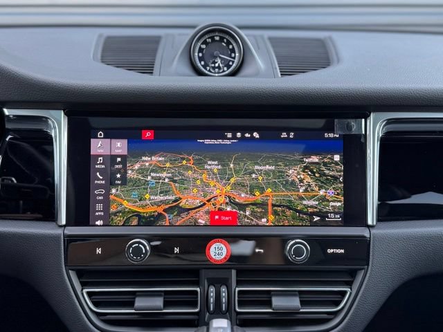 Certified 2026 Porsche Macan AWD/4WD image 29