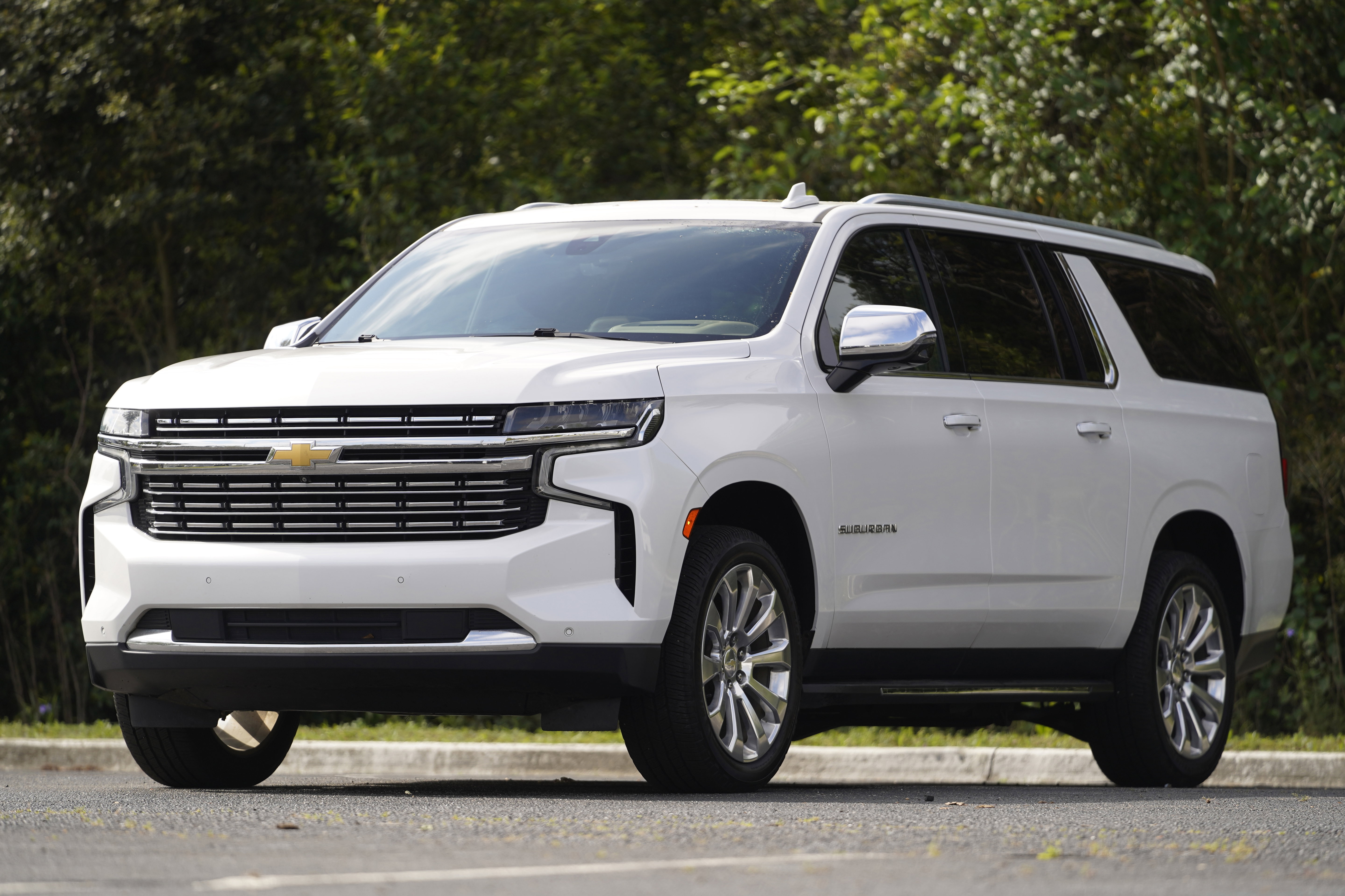 Used 2021 Chevrolet Suburban Premier w/ Premium Package RWD image 36