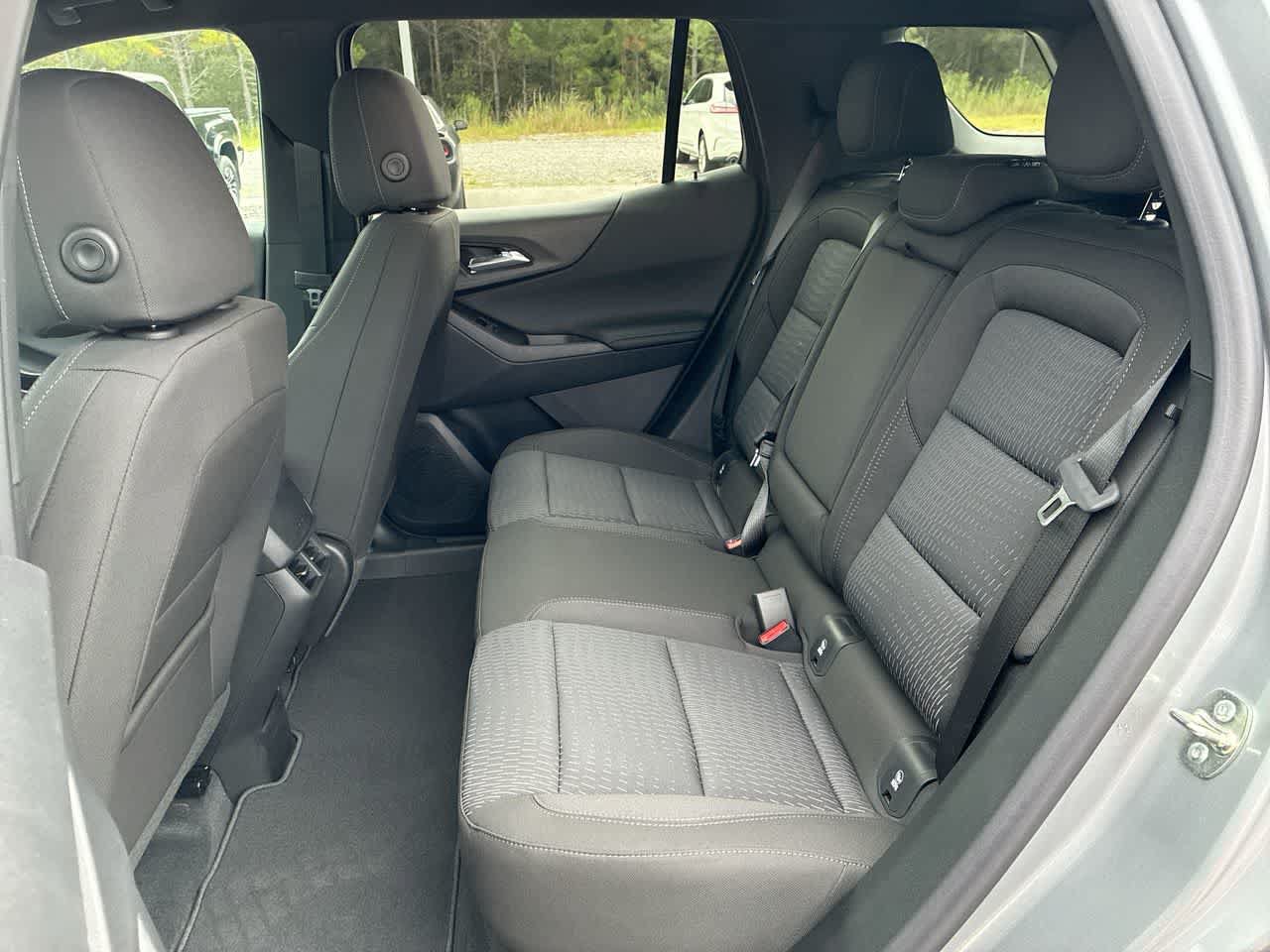 New 2027 Chevrolet Equinox LT FWD image 24
