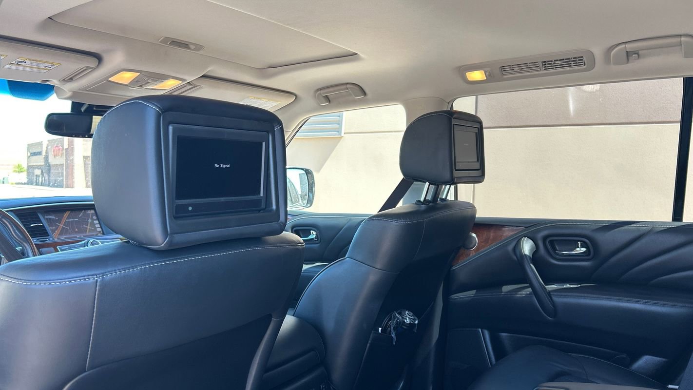 Used 2016 INFINITI QX80 4WD w/ Deluxe Technology Package image 26