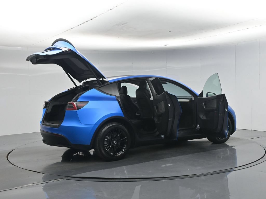 Used 2022 Tesla Model Y Long Range AWD/4WD image 4