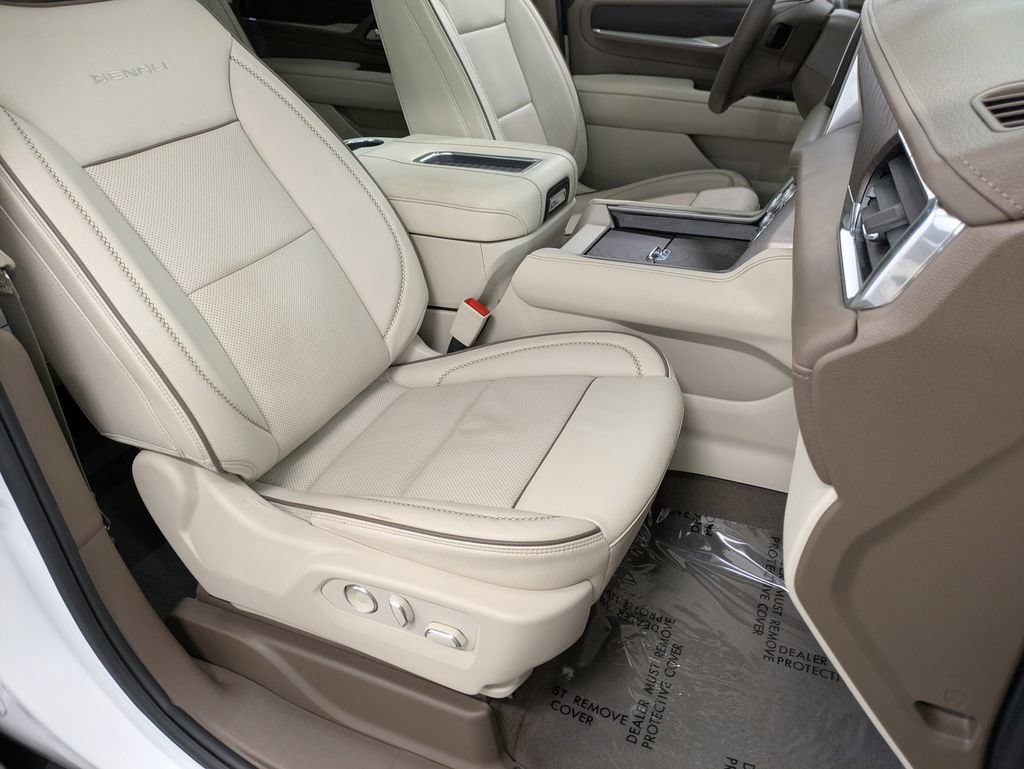 Used 2024 GMC Yukon Denali AWD/4WD image 29