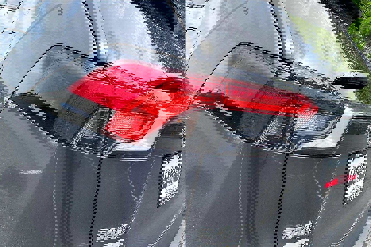 Used 2024 Toyota RAV4 XLE image 27