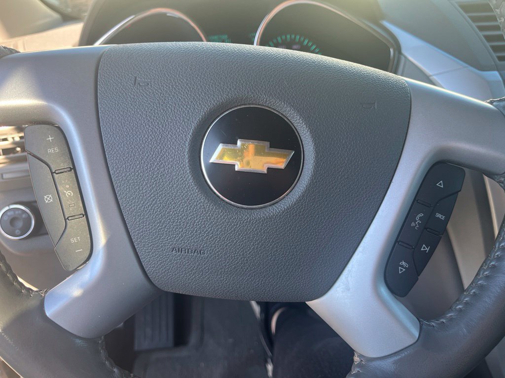 Used 2011 Chevrolet Traverse LT w/ Personal Connectivity Package FWD image 13