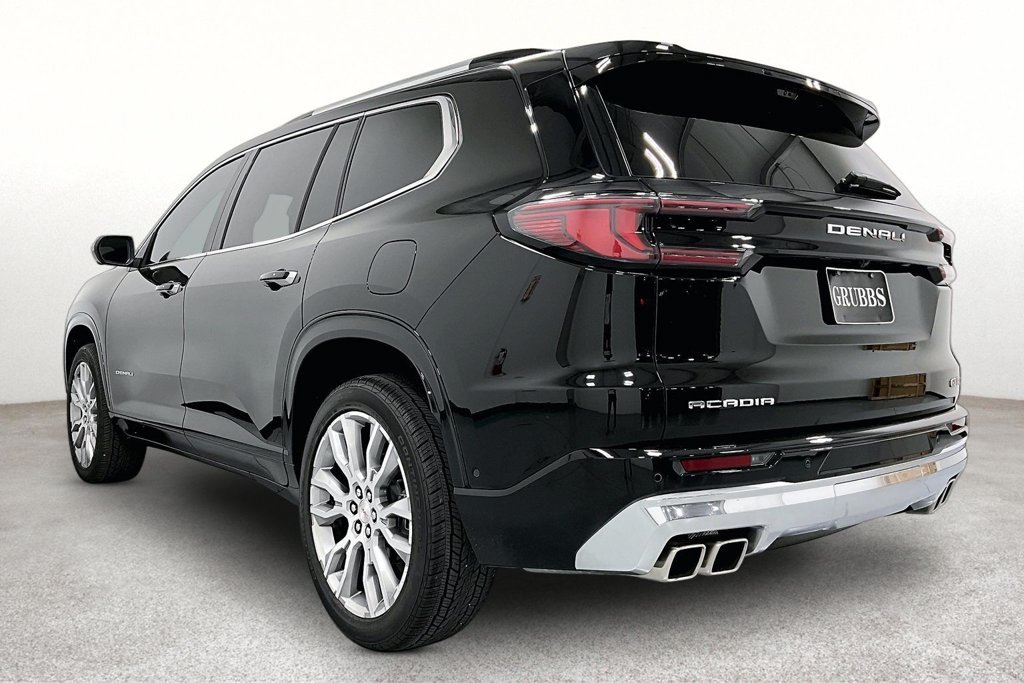 Used 2025 GMC Acadia Denali w/ Super Cruise Package FWD image 15