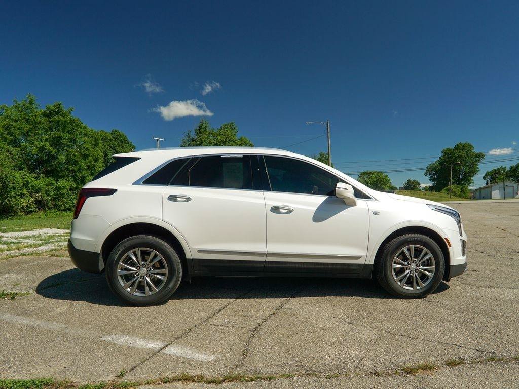 Used 2021 Cadillac XT5 Premium Luxury FWD image 2