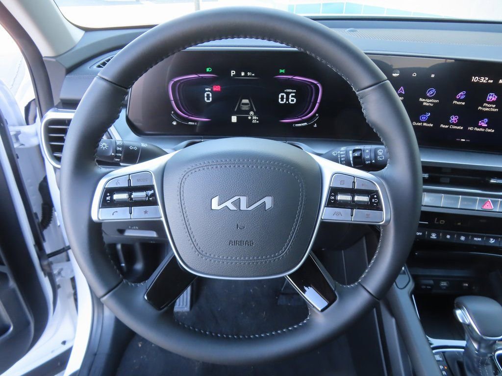 Certified 2025 Kia Telluride S AWD/4WD image 4