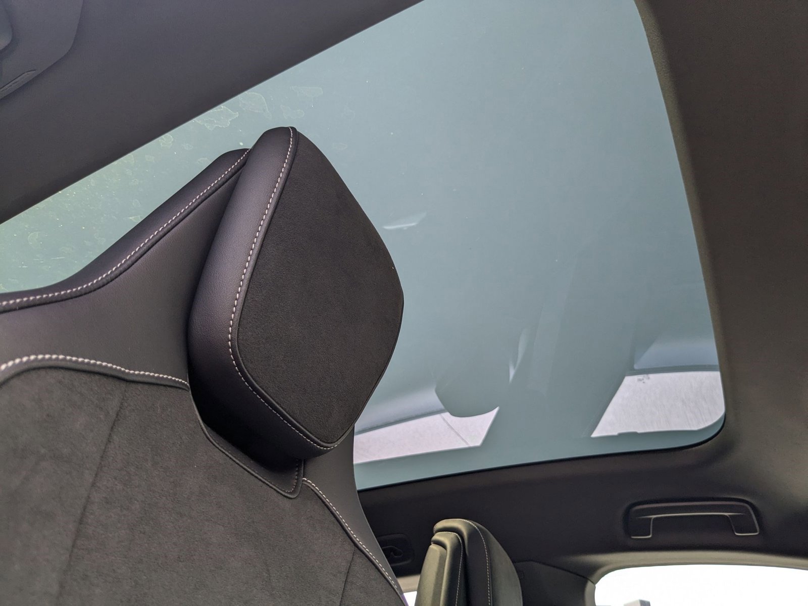 New 2025 Porsche Taycan 4 Cross Turismo image 29