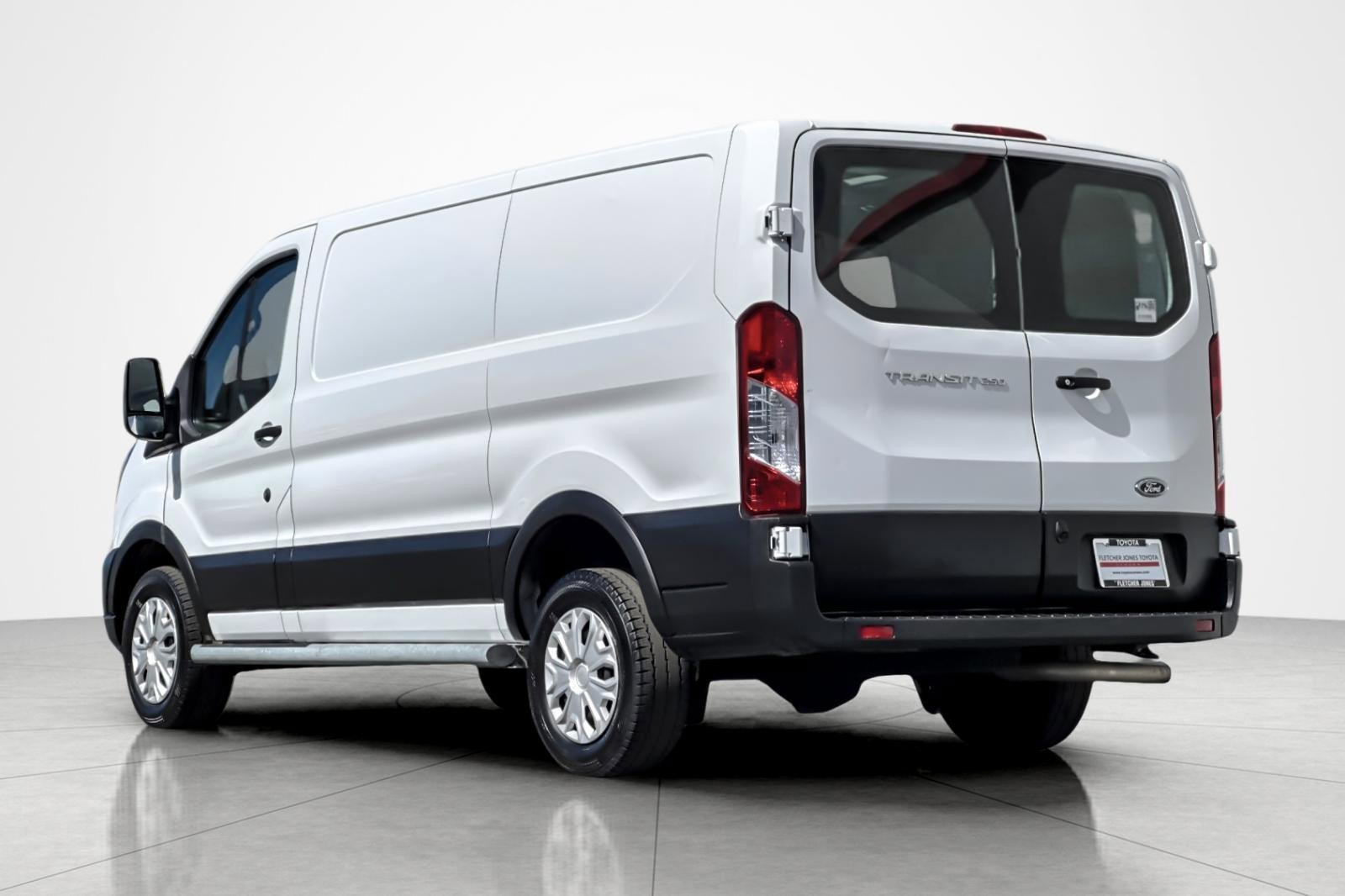 Used 2024 Ford Transit 250 Low Roof w/ Exterior Upgrade Package image 3