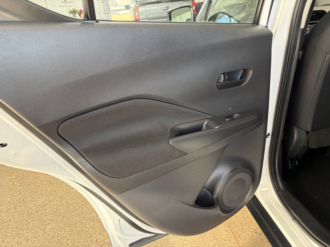 Used 2022 Nissan Kicks S image 20