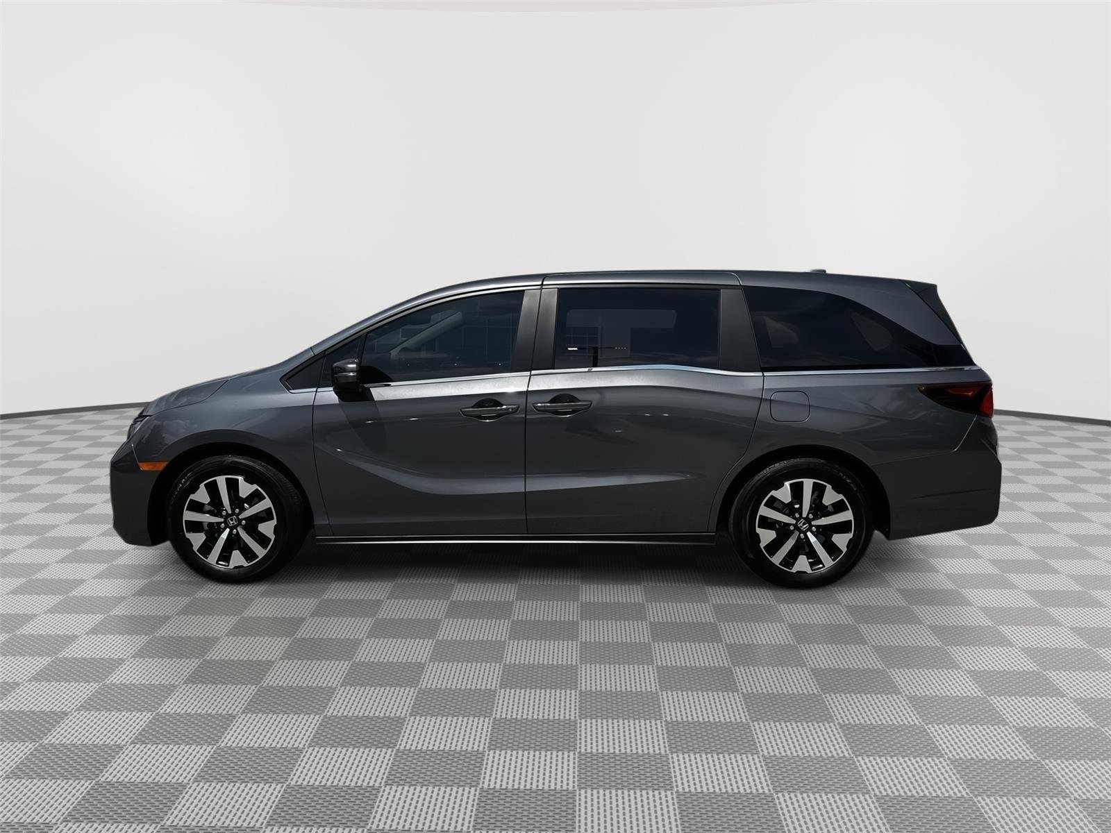 Certified 2025 Honda Odyssey EX-L image 3