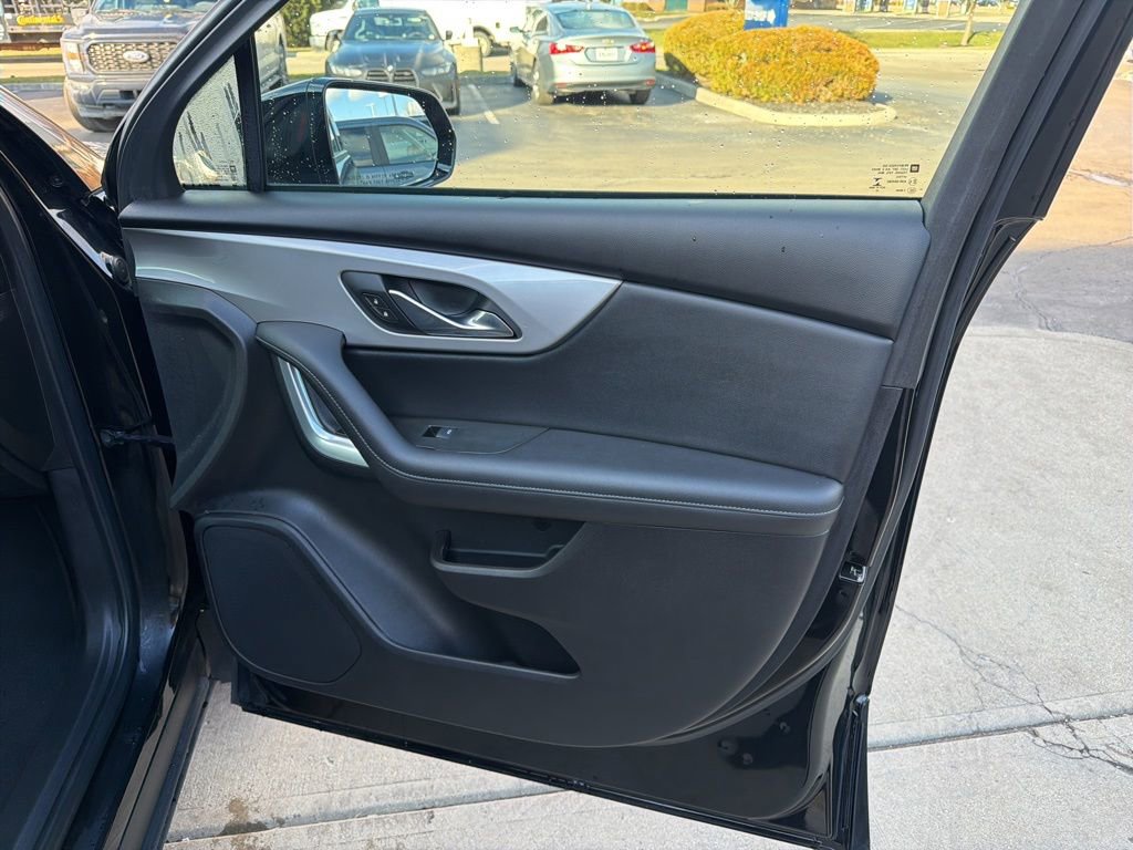 Used 2021 Chevrolet Blazer LT image 34