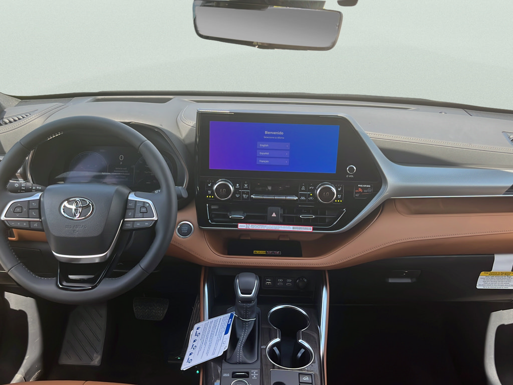 New 2026 Toyota Highlander Platinum AWD/4WD image 11