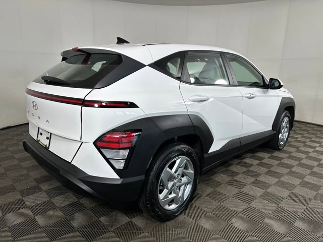 Used 2026 Hyundai Kona SE FWD image 3