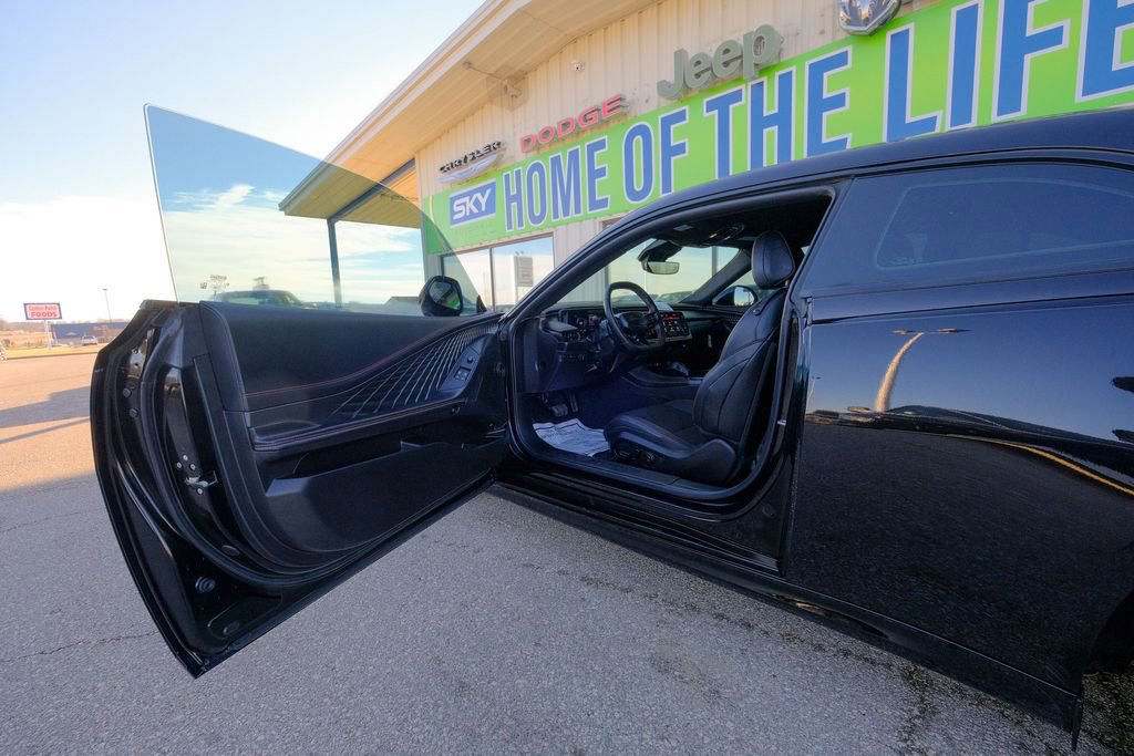 Used 2025 Dodge Charger R/T w/ Quick Order Package 25M R/T image 20