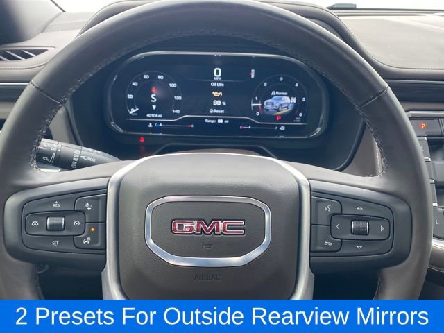 Used 2024 GMC Yukon SLT w/ SLT Luxury Package image 8
