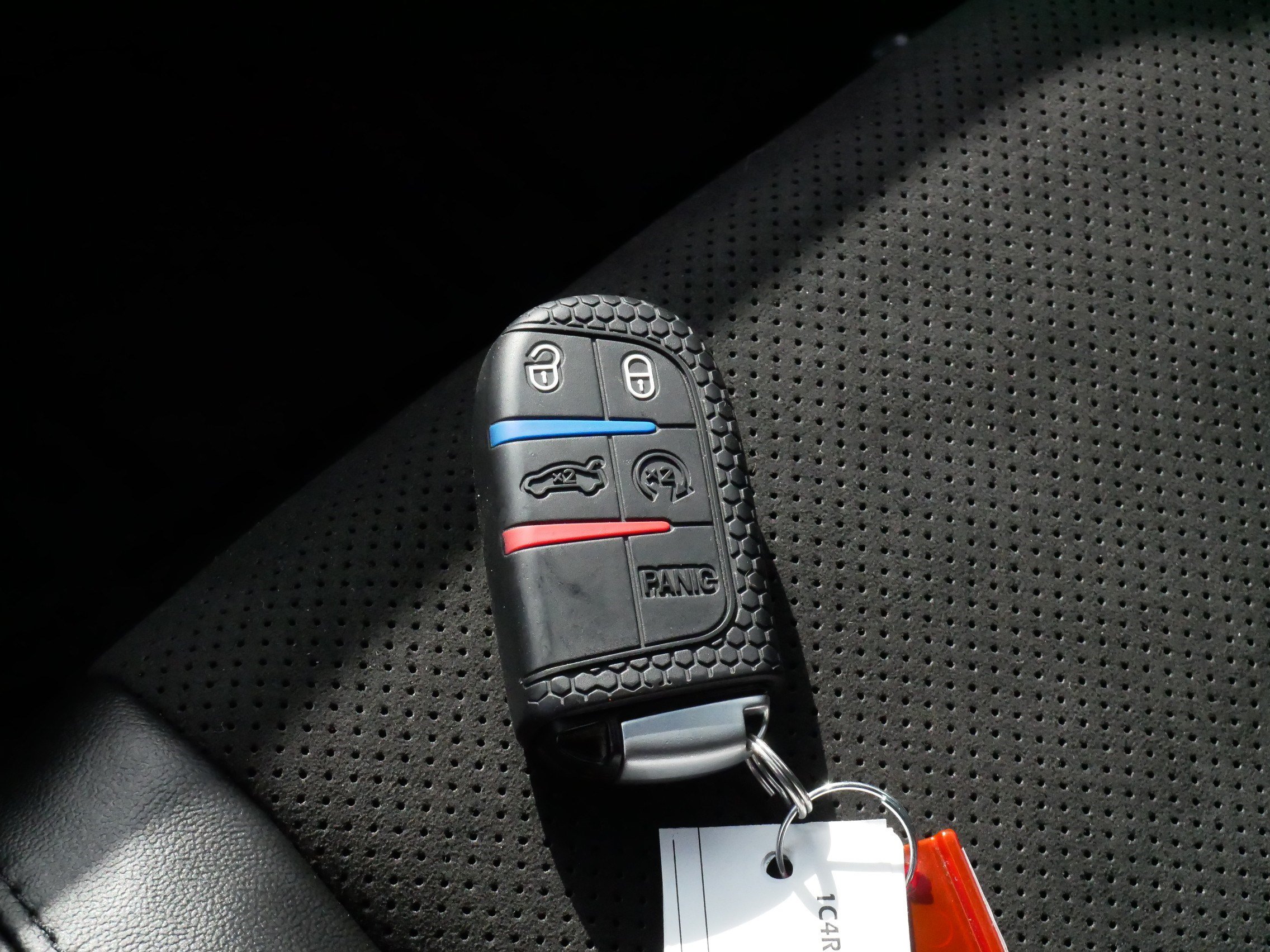 Used 2022 Jeep Grand Cherokee Laredo X AWD/4WD image 32