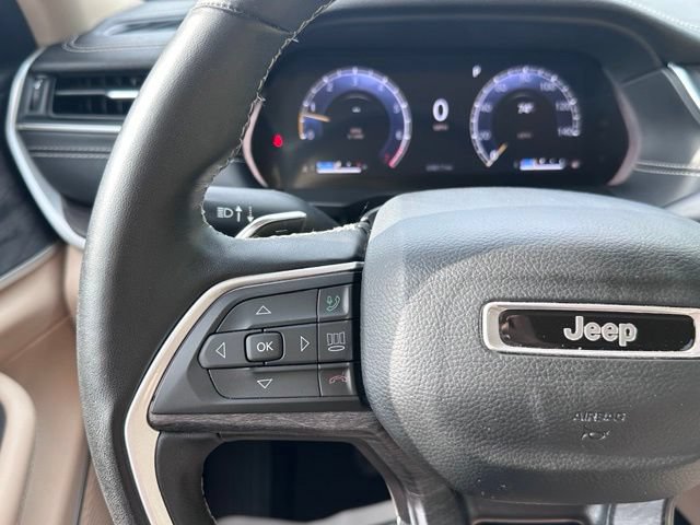 Used 2022 Jeep Grand Cherokee L Limited AWD/4WD image 21