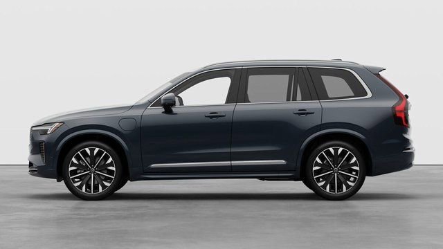 New 2026 Volvo XC90 T8 Ultra w/ Protection Package Premier image 2