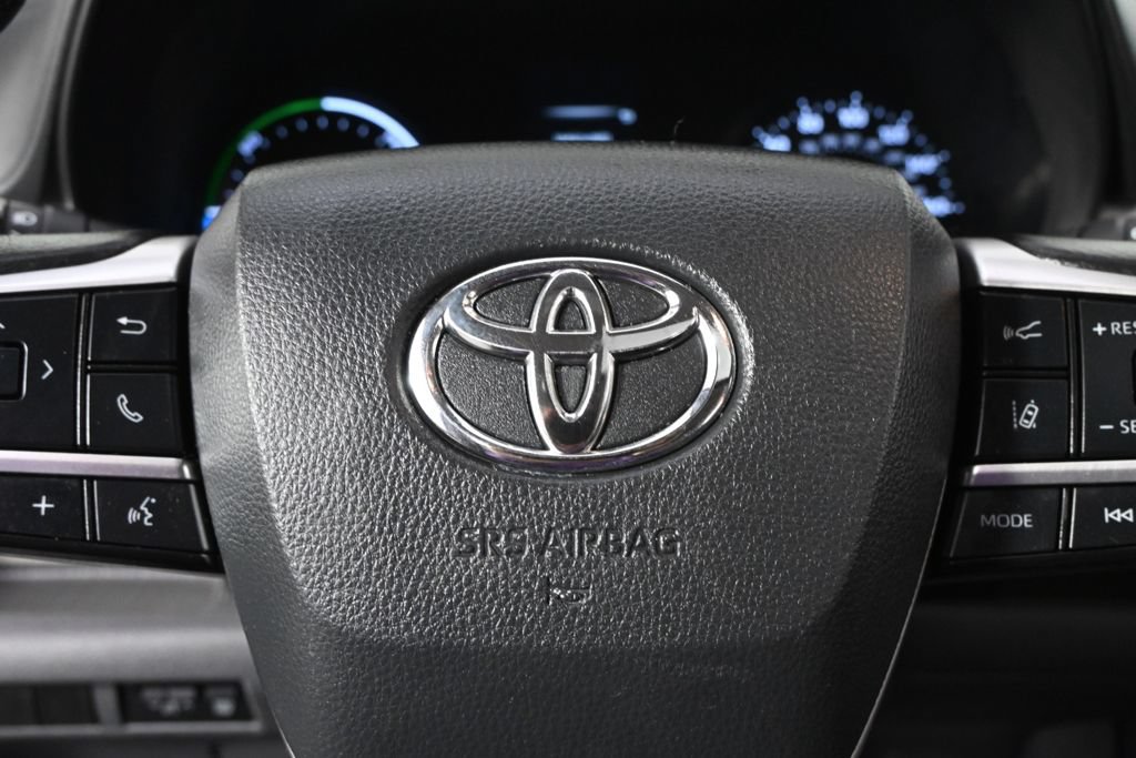 Used 2021 Toyota Sienna XLE w/ XLE Plus Package AWD/4WD image 34