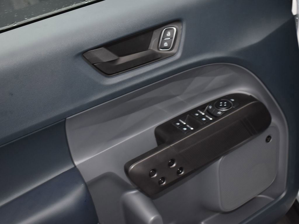 New 2026 Ford Maverick Lariat w/ Black Appearance Package image 9