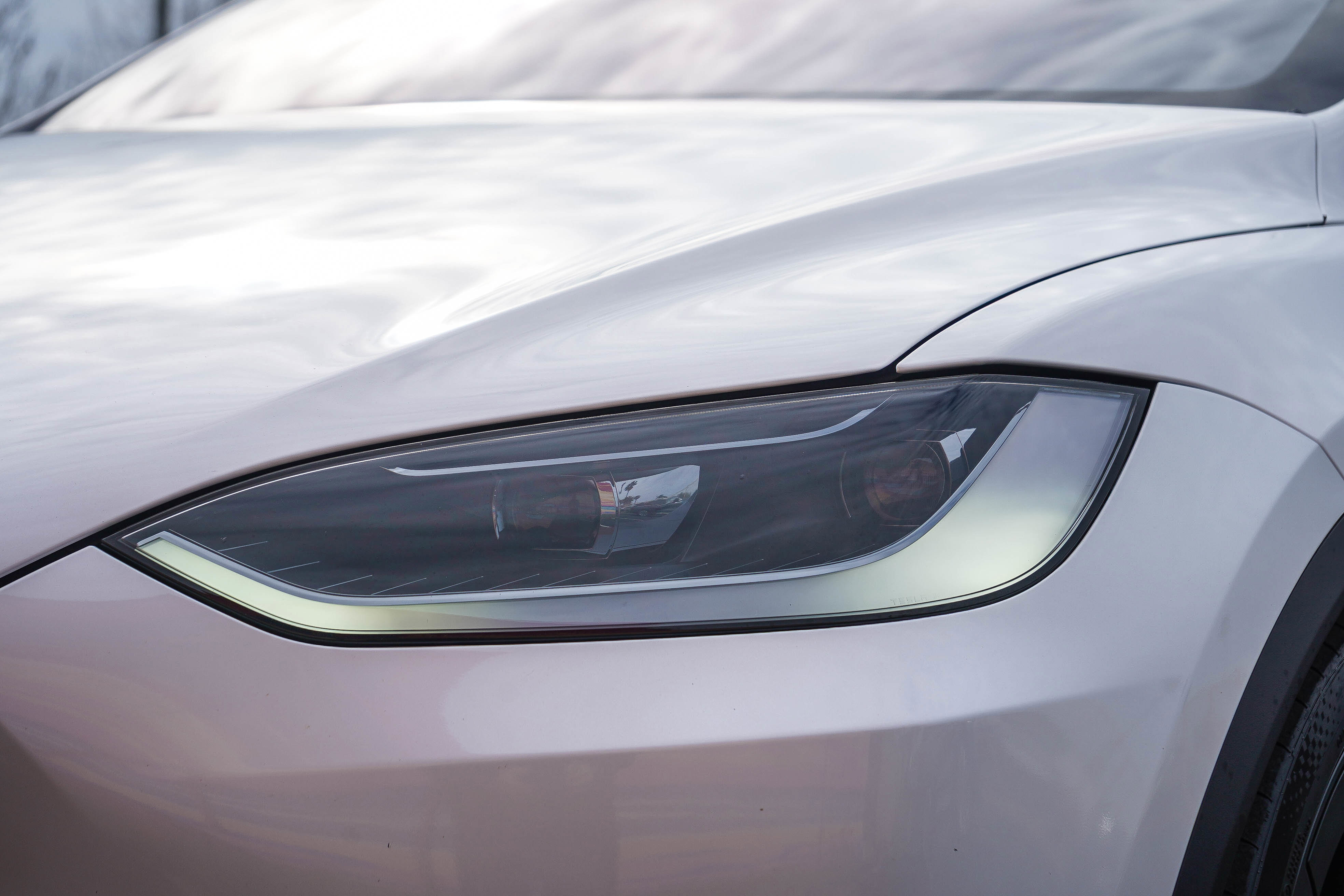 Used 2023 Tesla Model X Plaid image 8