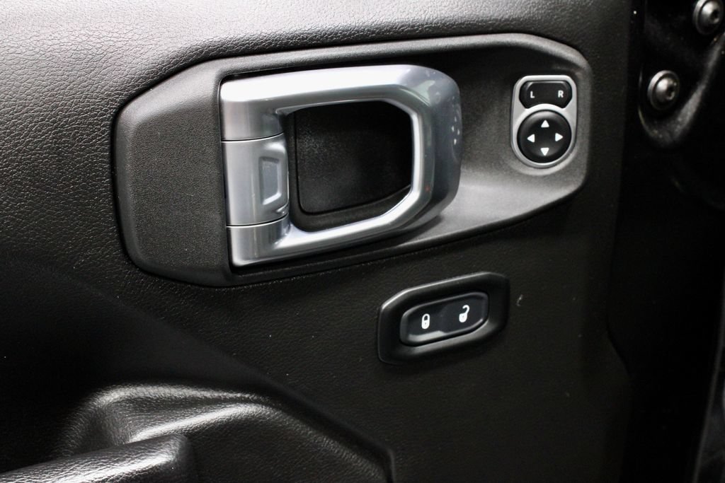 Used 2024 Jeep Wrangler Unlimited AWD/4WD image 21