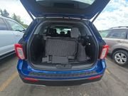Used 2022 Ford Explorer XLT w/ Equipment Group 202A AWD/4WD image 16
