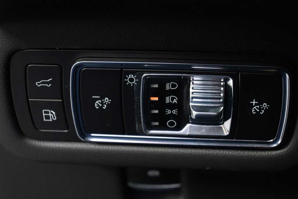 Used 2024 Lincoln Nautilus Reserve w/ Equipment Group 202A AWD/4WD image 23