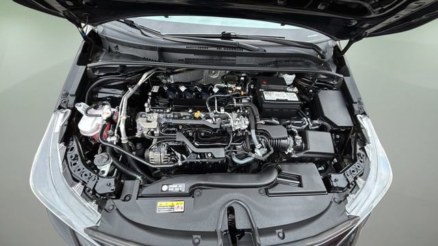 Used 2023 Toyota Corolla LE image 31