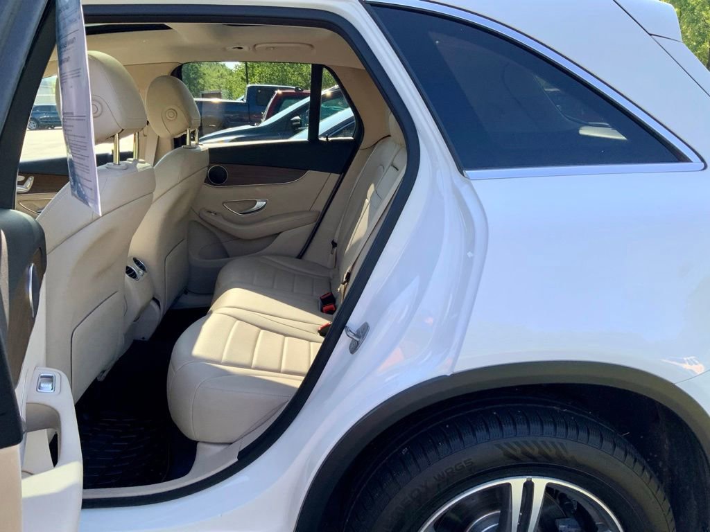 Used 2021 Mercedes-Benz GLC 300 4MATIC image 22